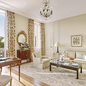 Du Cap Eden Roc מלון