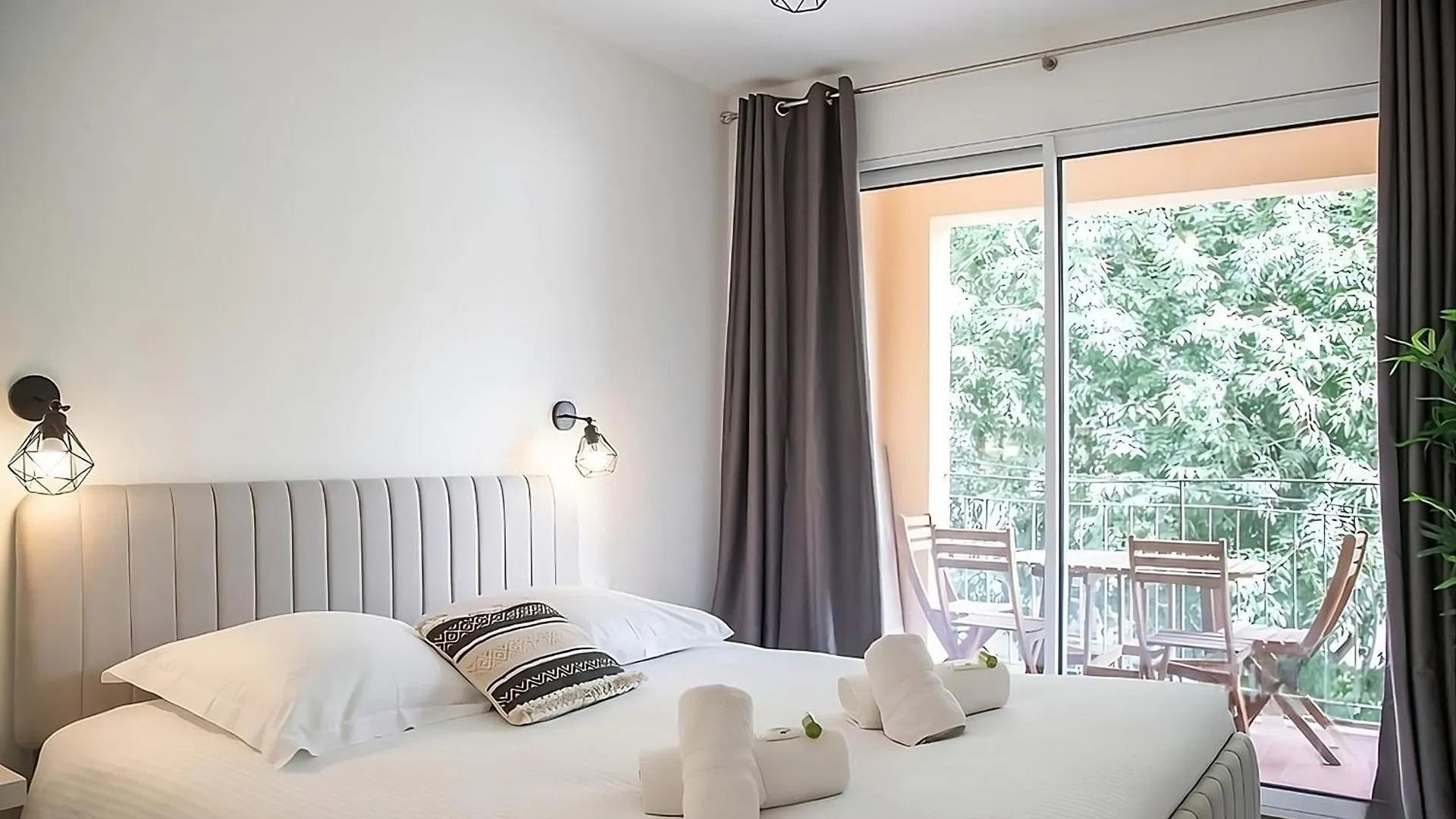 Appartement Tout Confort Au Coeur D'אנטיב
