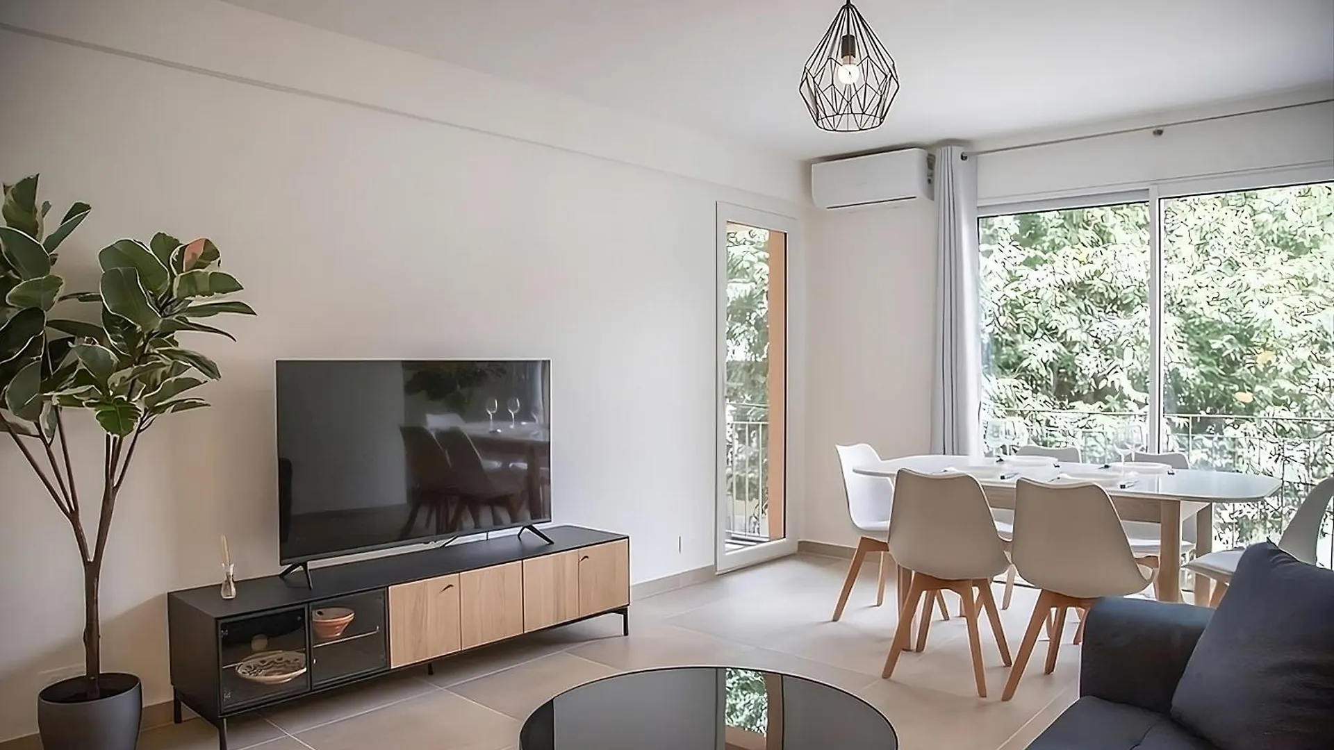Appartement Tout Confort Au Coeur D'אנטיב